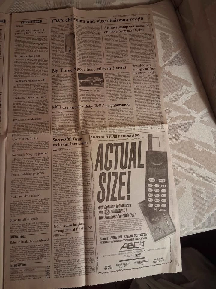 Vintage Miami Herald Newspaper Business Section - Jan 5, 1994 - photo 2