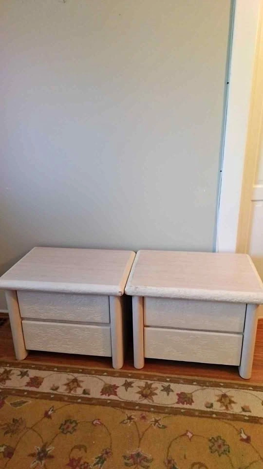 Free 2 Nightstands