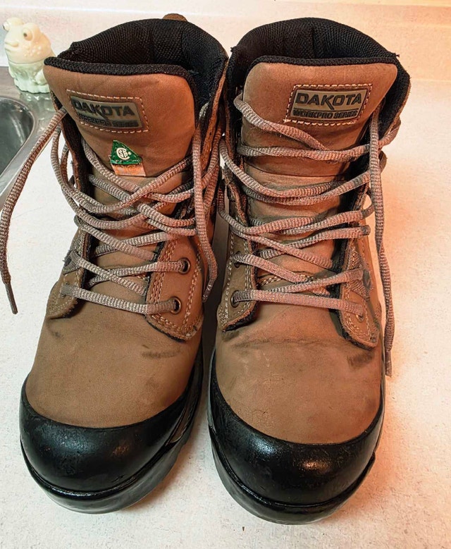 Dakota WorkPro Series Women’s CSA Steel Toe Work Boots – Size 8 - photo 2