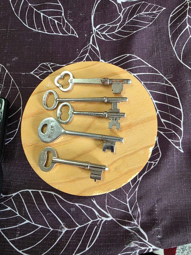 Antique Vintage Barrel Skeleton Keys Lot (Set of 5) – Rustic