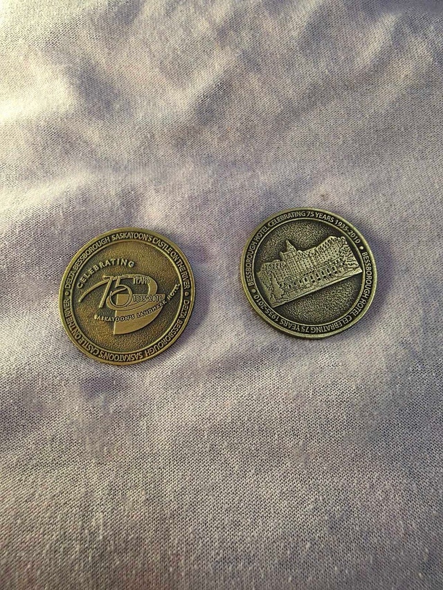 Vintage Commemorative Coin & Souvenir Trade Token Lot
