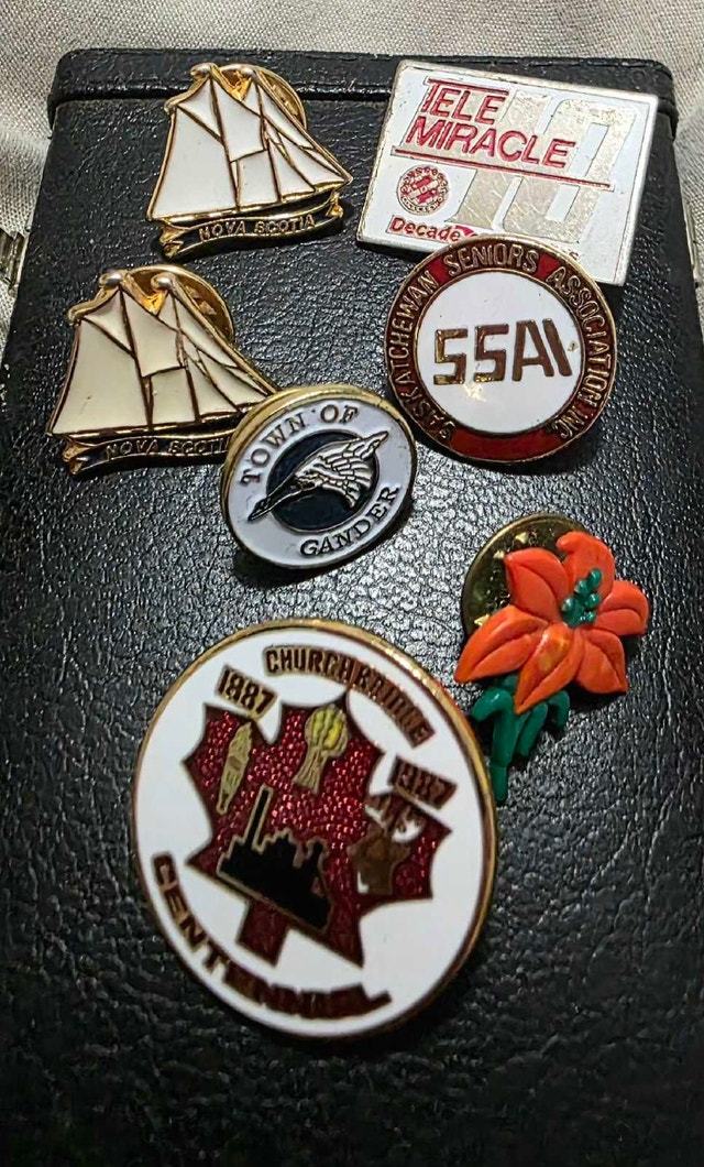 Canadian Collector Lapel Pins – Sask