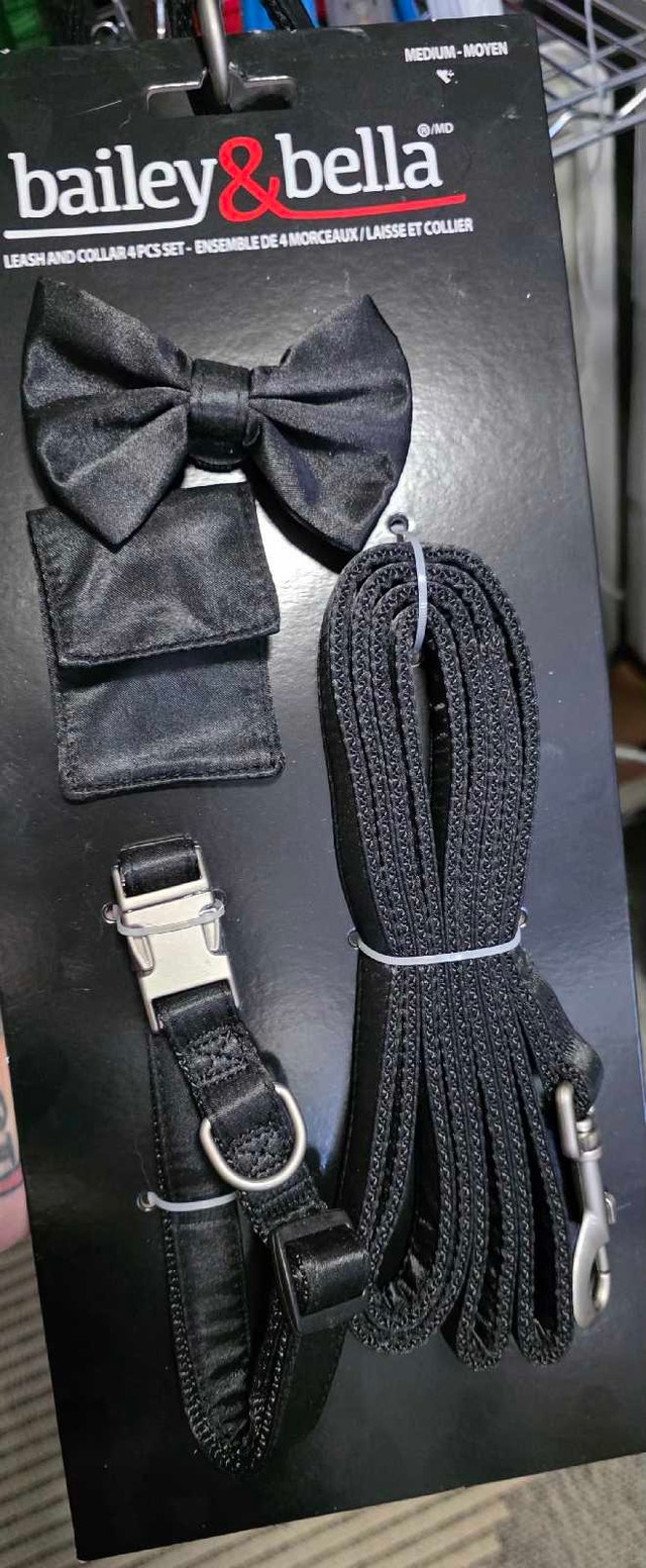 New* Bailey & Bella Dog Wedding Leash & Collar Set with Bow Tie