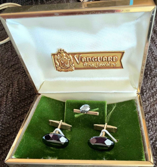 Vanguard Fine Jewelry Cufflinks and Tie Clip Set