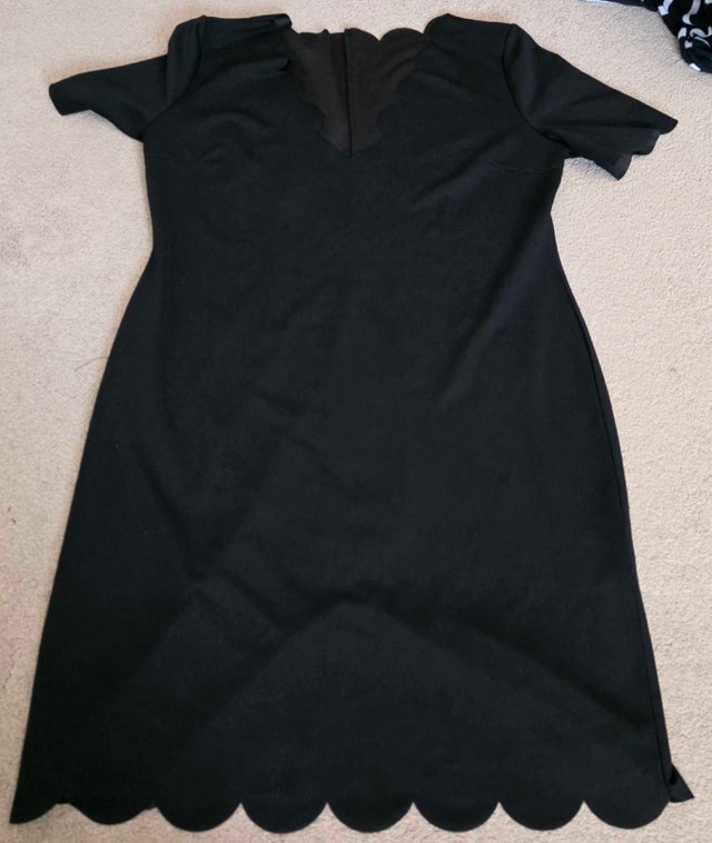 MODERN STYLISH Black Scalloped Hem Dress - photo 2