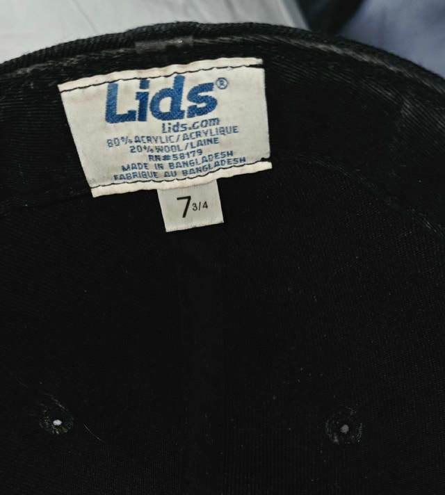 LIKE NEW Lids Tree Logo Cap - photo 2