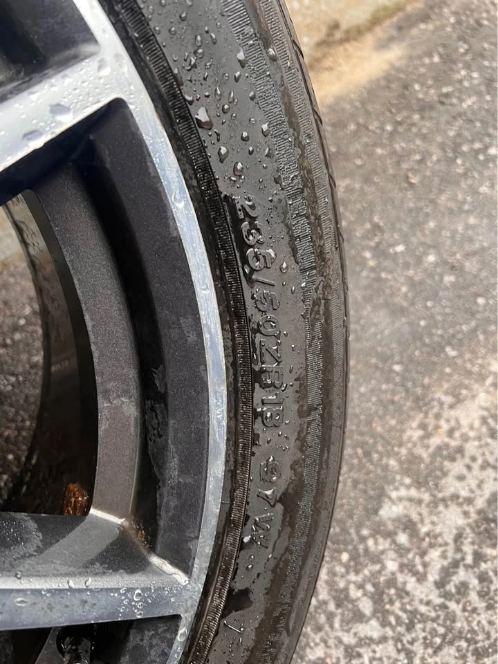 SUMMER TIRES ON MUSTANG RIMS - photo 2