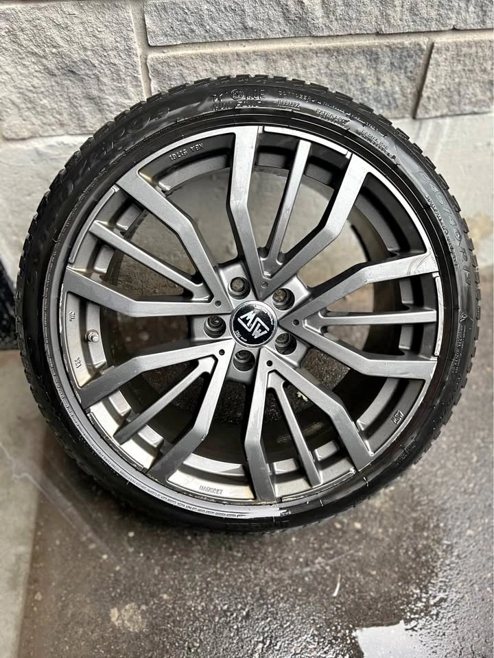 PIRELLI SOTTOZERO 3 WINTER TIRES ON MSW RIMS