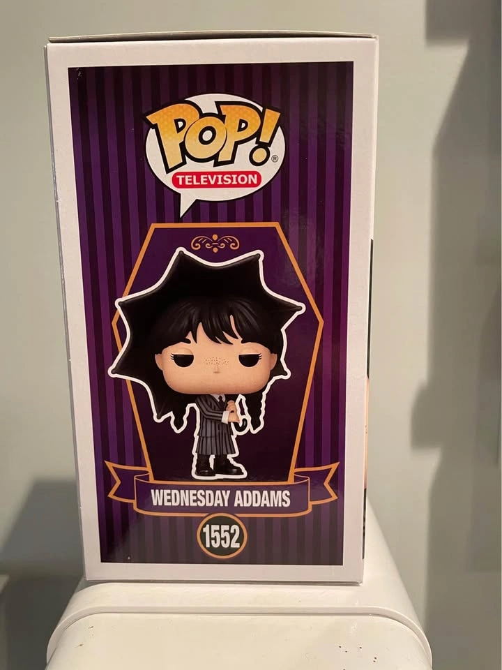 Wednesday Addams - Funko Pop 1552 - Umbrella - photo 2