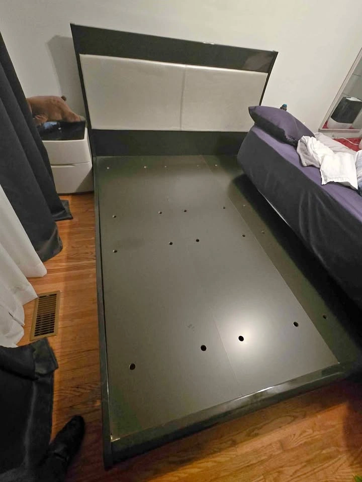 Queen size platform bed