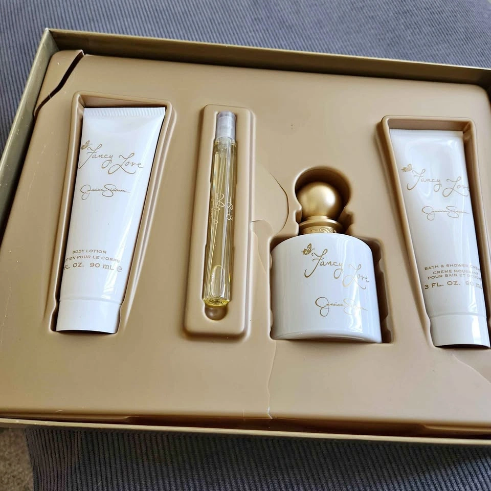 Jessica Simpson 4-piece fragrance set