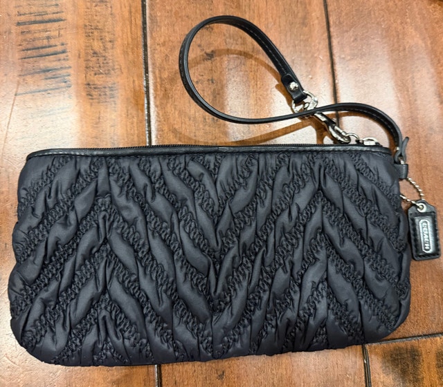 Coach Quilted Wristlet - photo 5