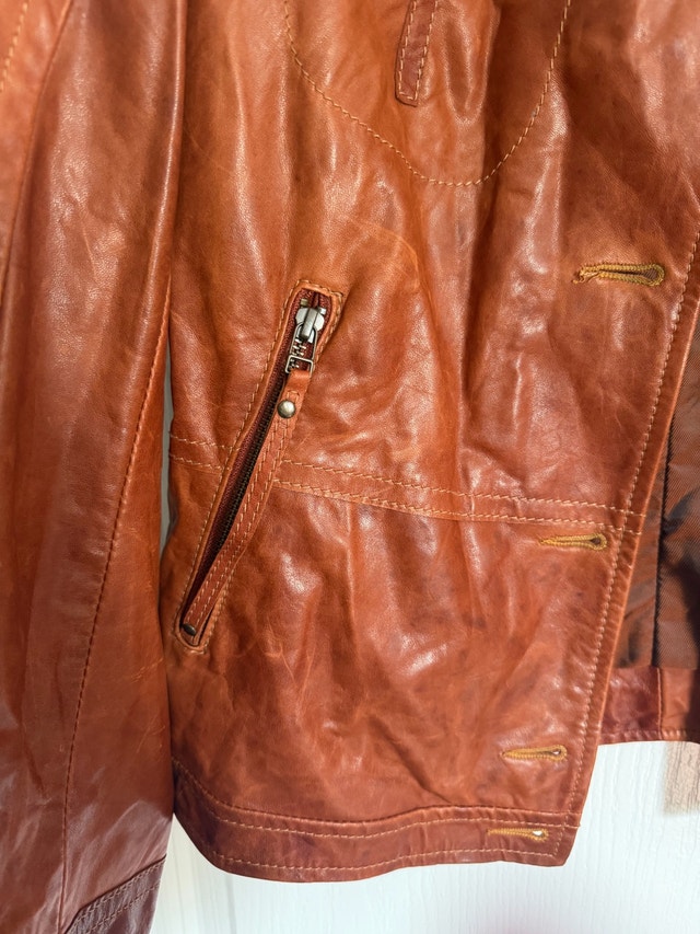 Danier Italian Leather Jacket - photo 4