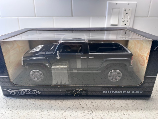 Hot Wheels Hummer H3T Collectable