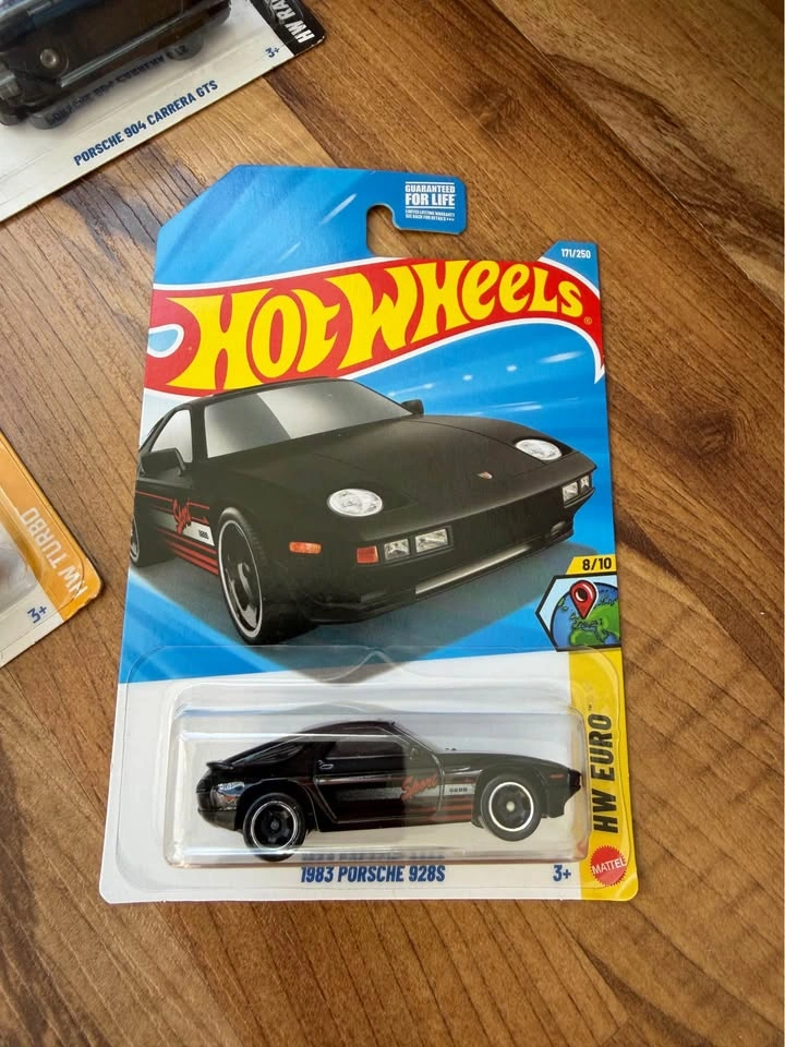 HotWheels Porsche Lot - photo 3