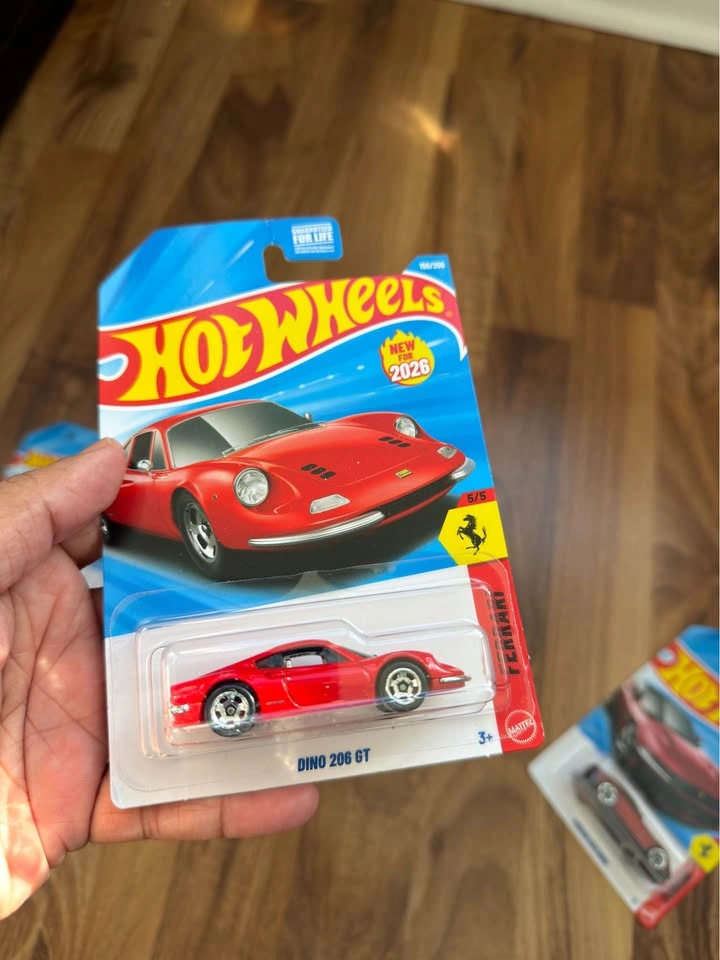 Ferrari HotWheels Lot - photo 2