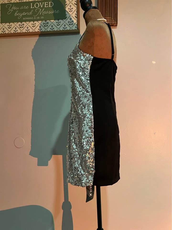 SHEIN Black and Silver Sequin Mini Dress - photo 4