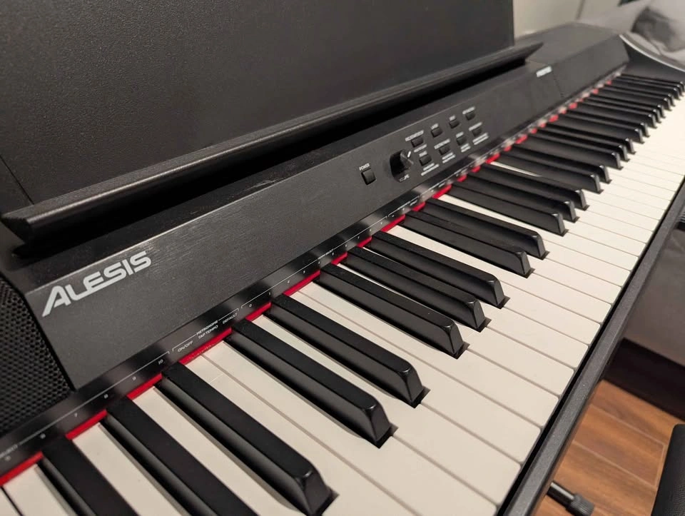 Piano Alesis Prestige with stand and seat - photo 3