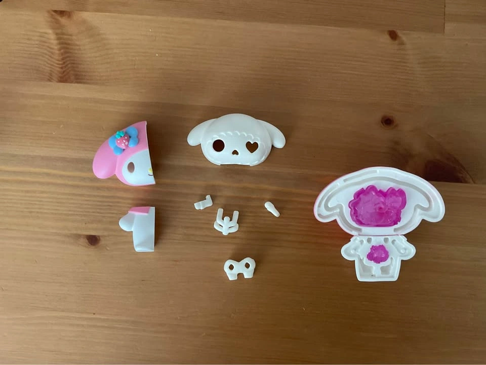 My Melody Skeleton Puzzle Figurine. From Japan - photo 3