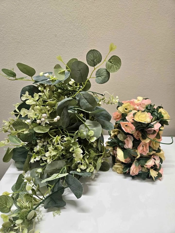 Flower decoration garland