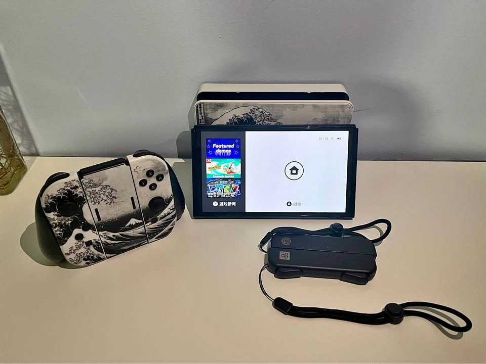 Nintendo Switch OLED + 128GB MicroSD - Complete Set