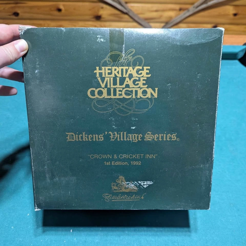 Department 56 - Dickens' Village Series, Charles Dickens Heritag - photo 2