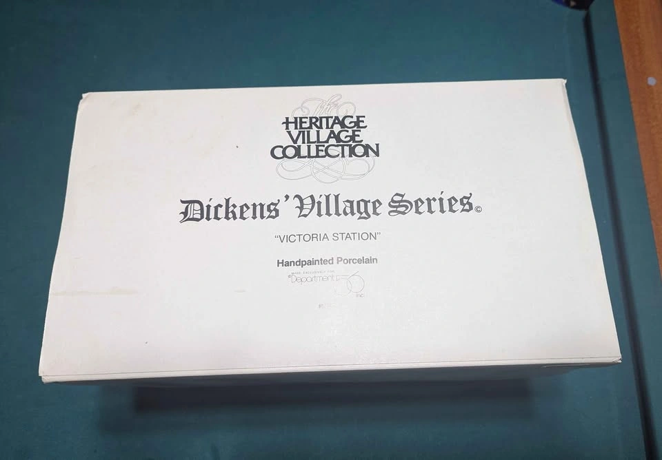Department 56 - Dickens' Village Series - Victoria Station - photo 2