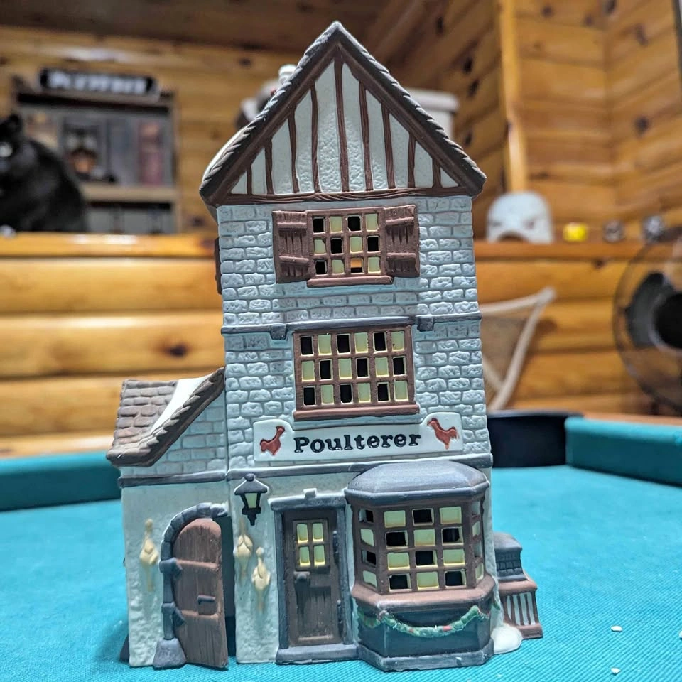 Department 56 - Dickens' Village Series - Poulterer