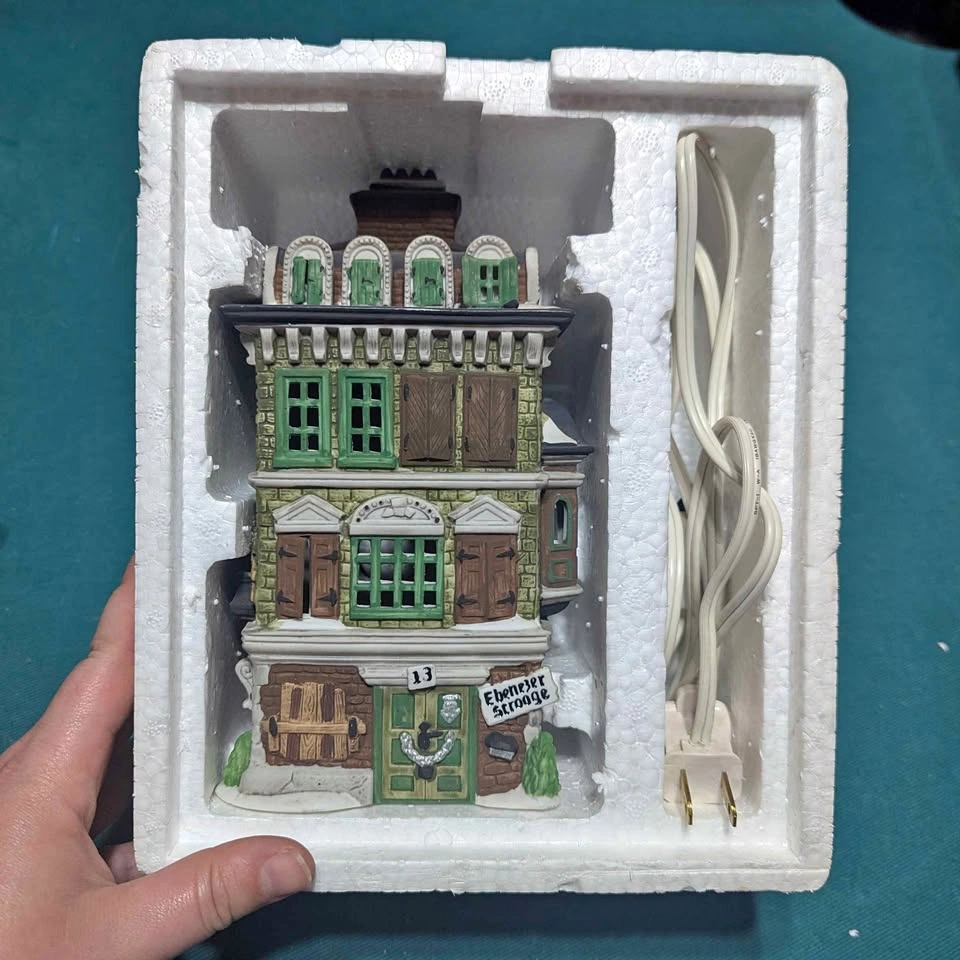 Department 56 - Dickens' Village Series - The Flat Of Ebenezer S