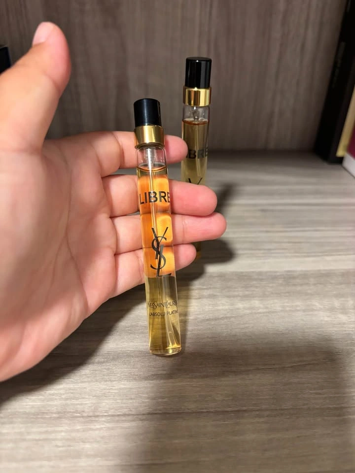 New authentic travel size perfume for women 10ml each - photo 2