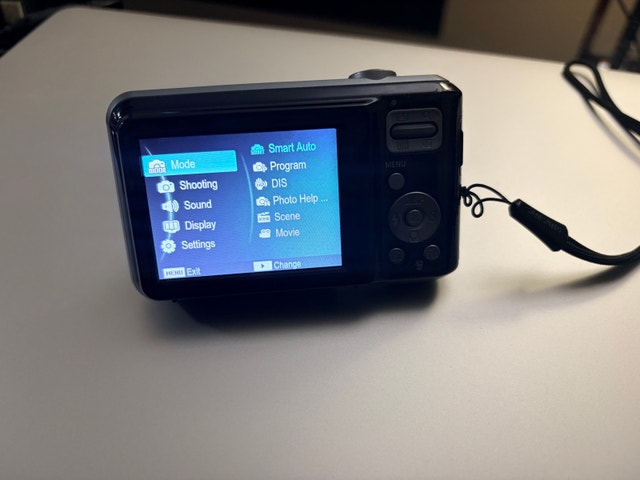 Samsung ES65 Digital Camera - photo 3