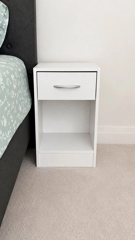 2-Piece White Nightstand Set