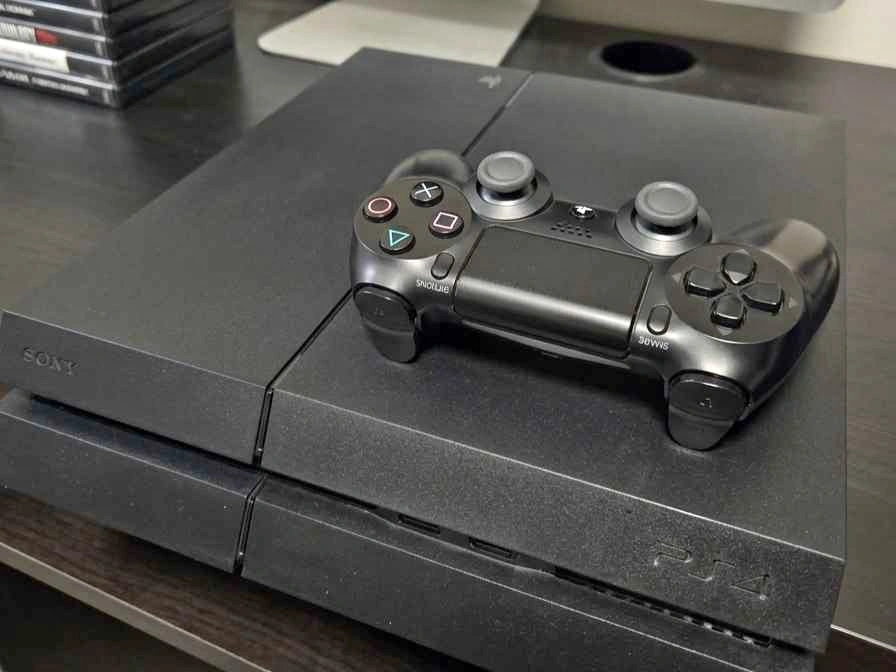 PS4 with 500GB hard disk