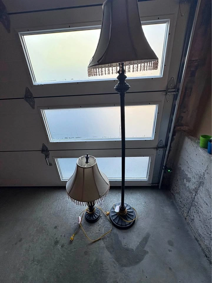 1 Floor Lamp + 1 Side Table Lamp