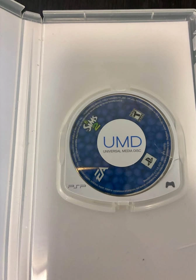PSP game lot - photo 3