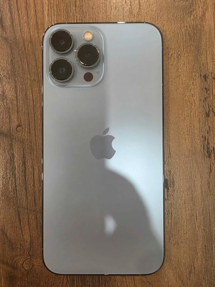 Iphone 13 Pro Max - photo 2