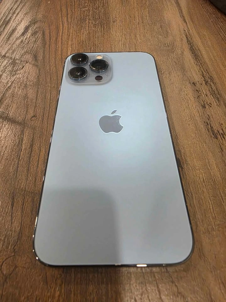 Iphone 13 Pro Max - photo 3