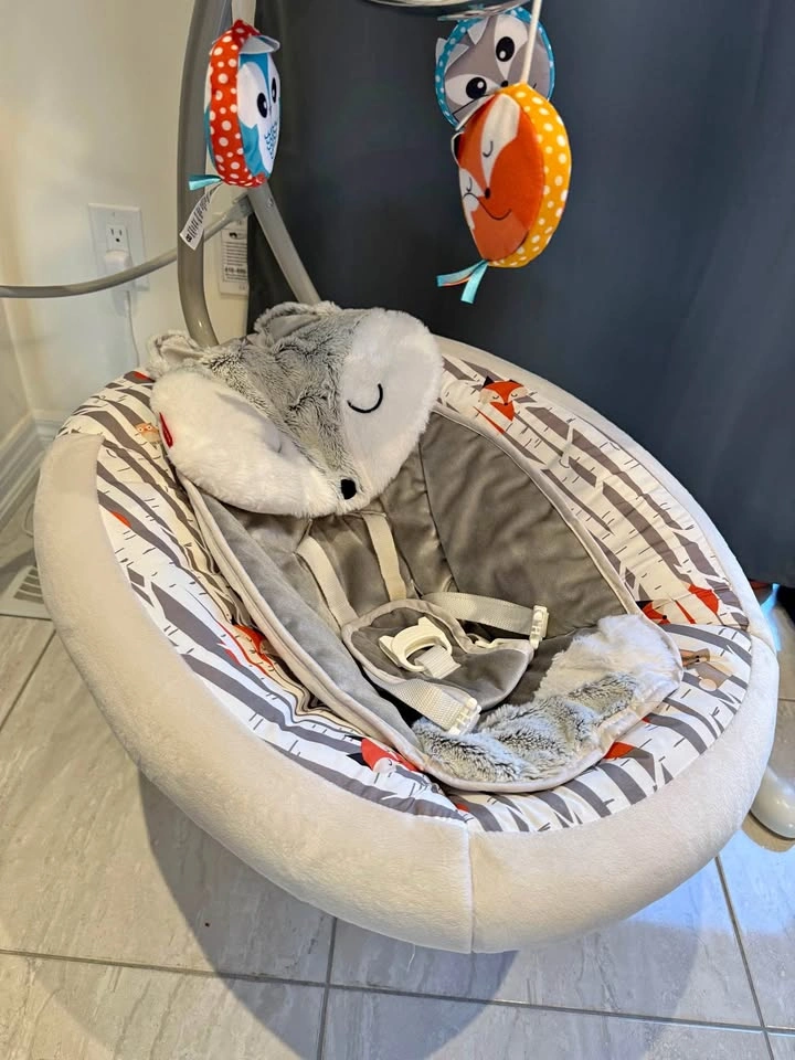 Fisher Price Peekaboo fox swing