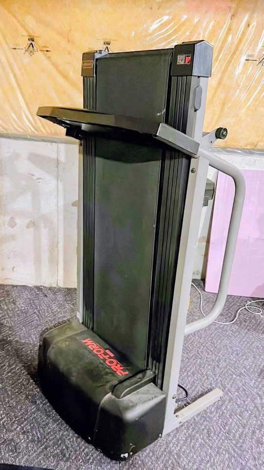 ProForm 814 Treadmill - photo 4