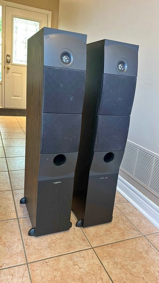 Energy e:XL-26 Floorstanding Tower Speakers