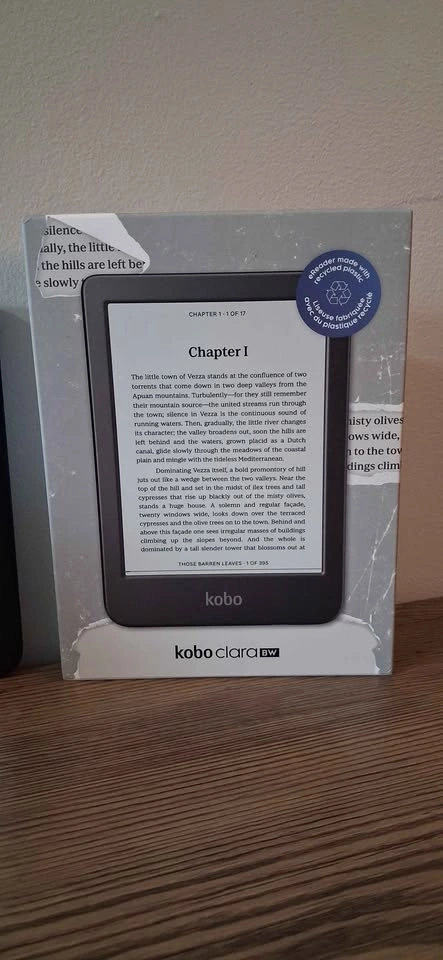 Kobo Clara BW eReader with SleepCover - photo 3