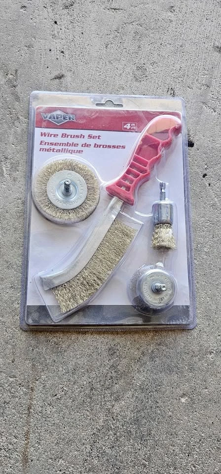 Garage Sale: Wire brush Set and Extension Cords
