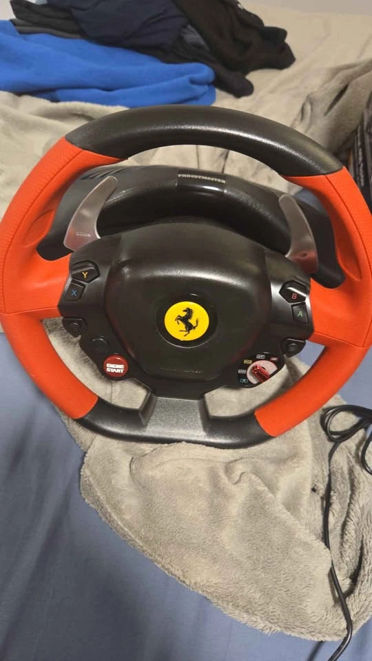 Thrustmaster Ferrari 458 Spider Racing Wheel - photo 2
