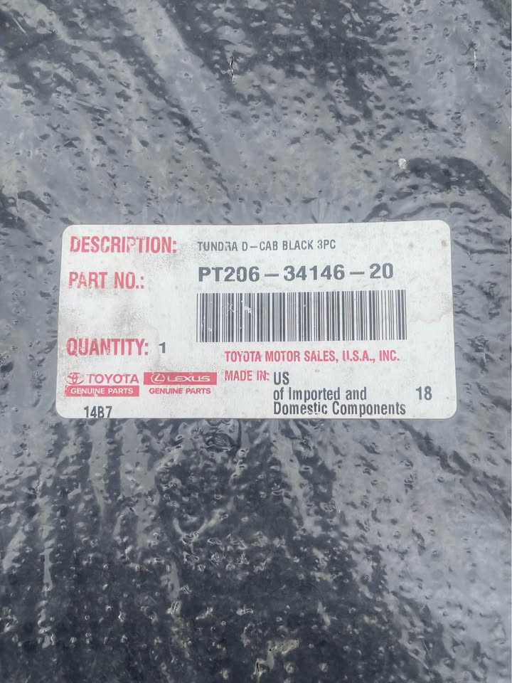 Toyota Tundra OEM floor mats - photo 2