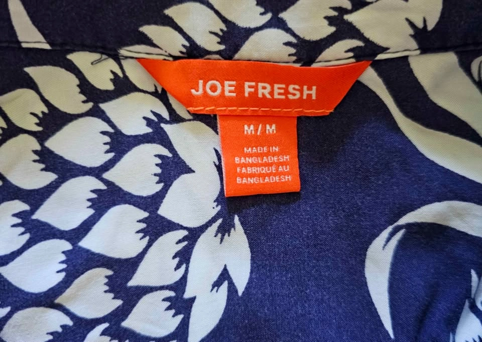 JOE FRESH 100% Viscose Pineapple Print Shirt - Size Medium - photo 2