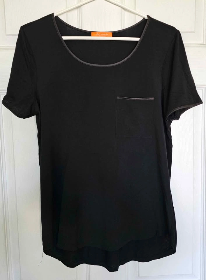 LOT OF 2 JOE FRESH Short Sleeve Pocket Tops - Size Medium - photo 2