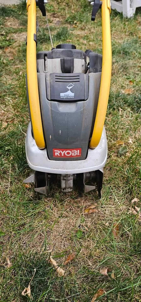 Walk behind Ryobi Tiller - photo 2