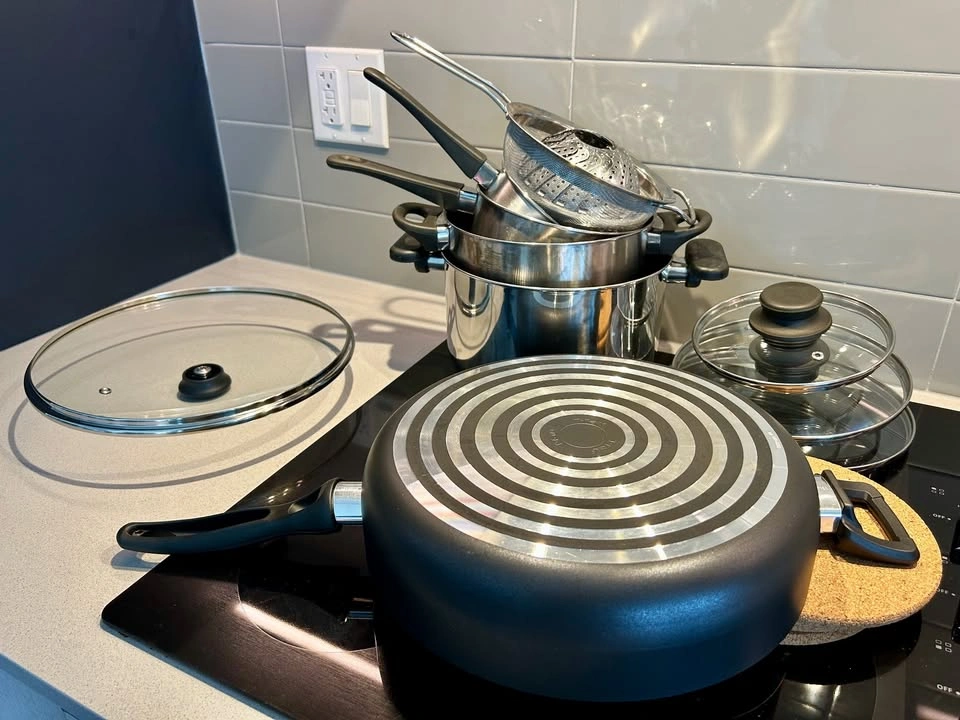T-fal Jumbo Cooker + IKEA Stainless Steel Cookware Set - photo 2