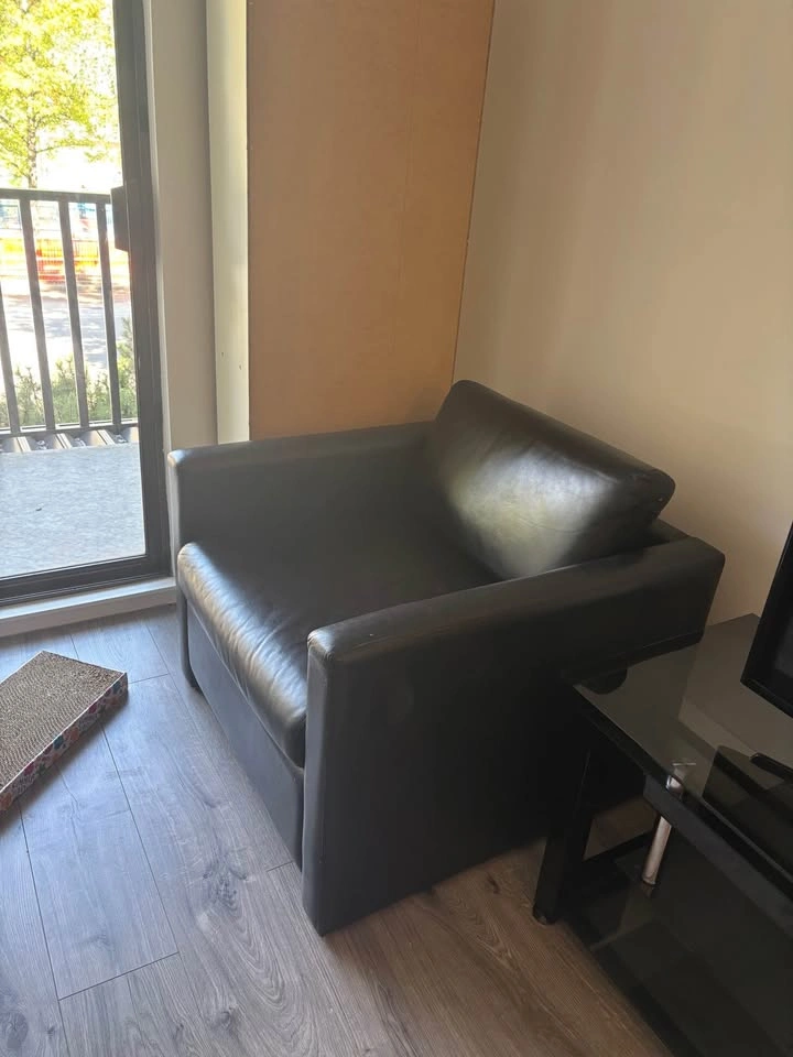 Black Couch Chair - photo 2