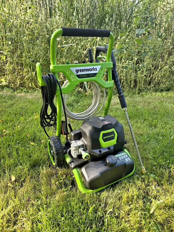 Greenworks 2100PSI Electric Pressure Washer For Sale
